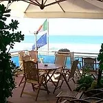 Lo Scoglietto Hotel