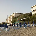 Hotel Lo Scoglietto 3*