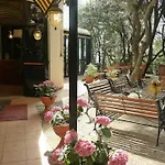 Lo Scoglietto Hotel 3*