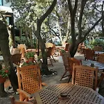 Hotel Lo Scoglietto 3*