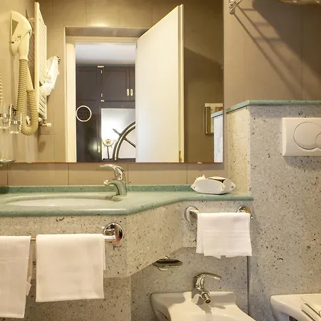 Lo Scoglietto Hotel 3*
