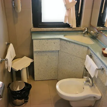 Hotel Lo Scoglietto 3*