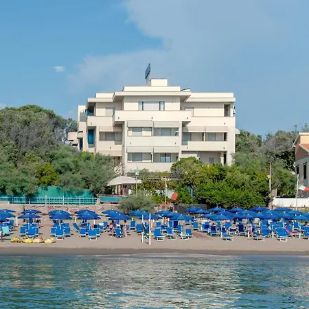 Lo Scoglietto Hotel