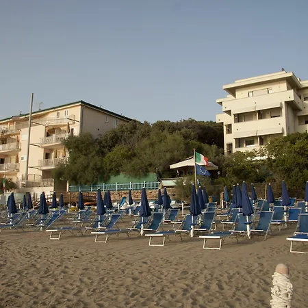 Lo Scoglietto 3* San Vincenzo
