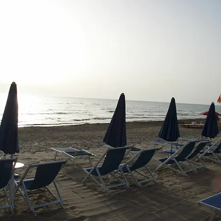 Lo Scoglietto 3* San Vincenzo